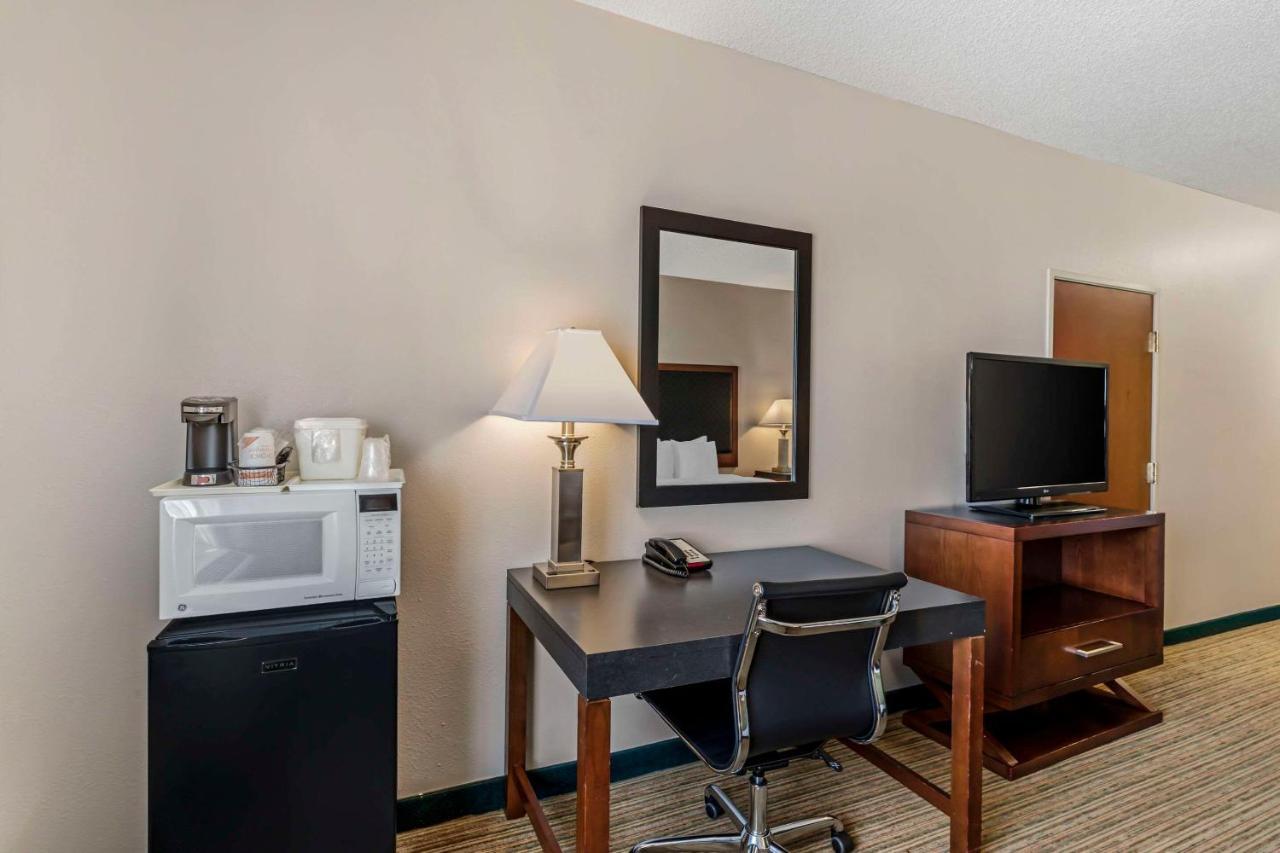 Quality Inn Denver Tech Center Centennial Bagian luar foto